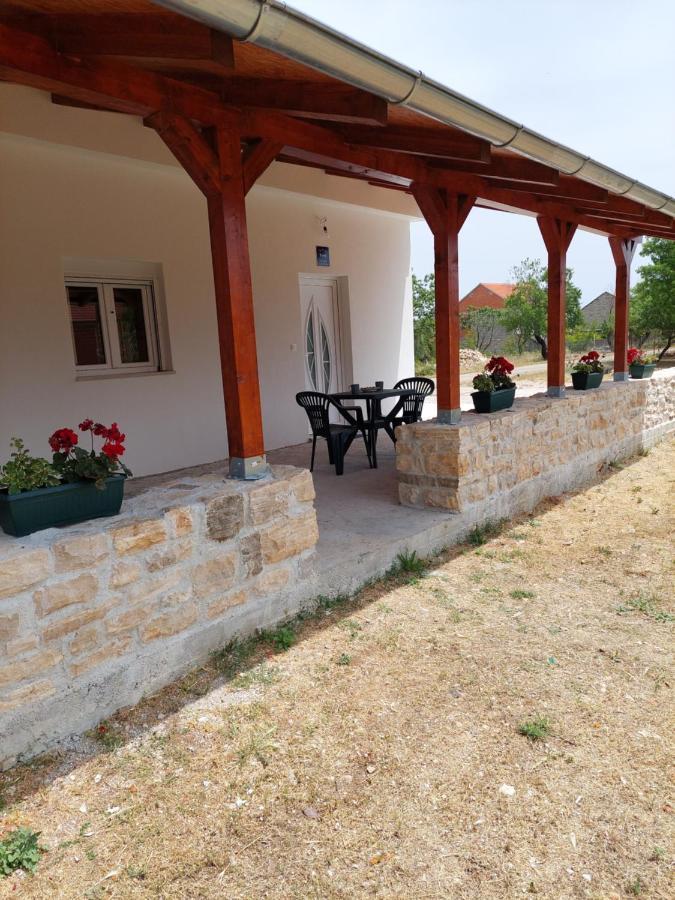 Apartmani Dejan Skradin Esterno foto