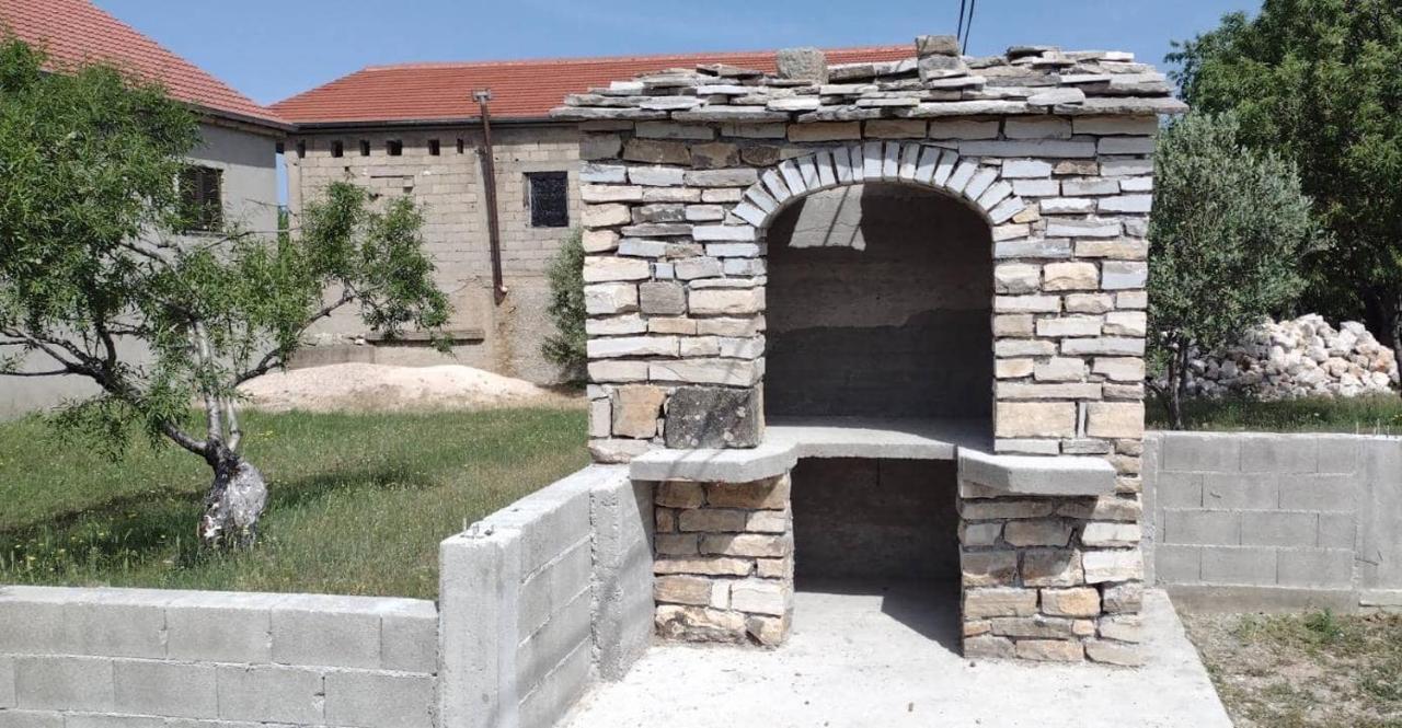 Apartmani Dejan Skradin Esterno foto